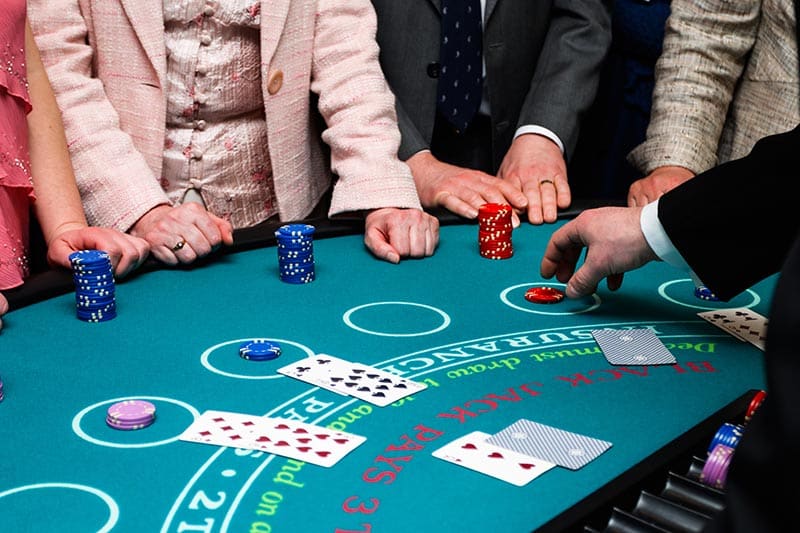 Streaming and video content in casinos